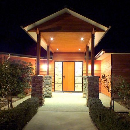 Wanaka Alpine Lodge Exterior photo