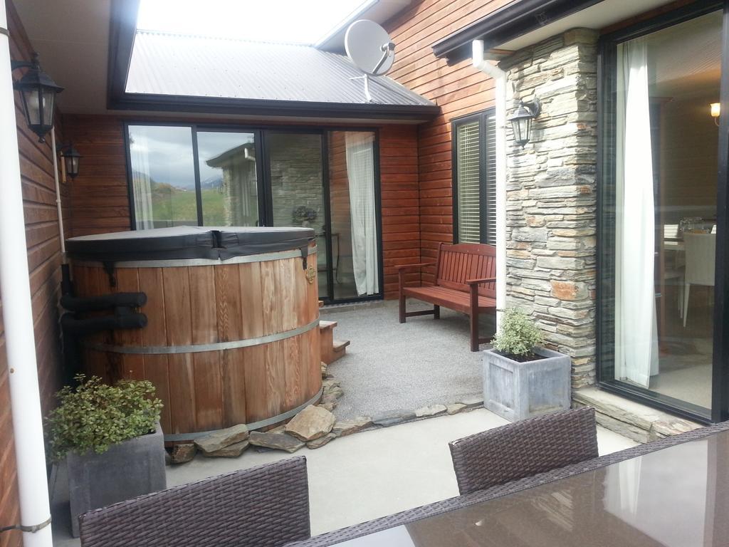 Wanaka Alpine Lodge Exterior photo