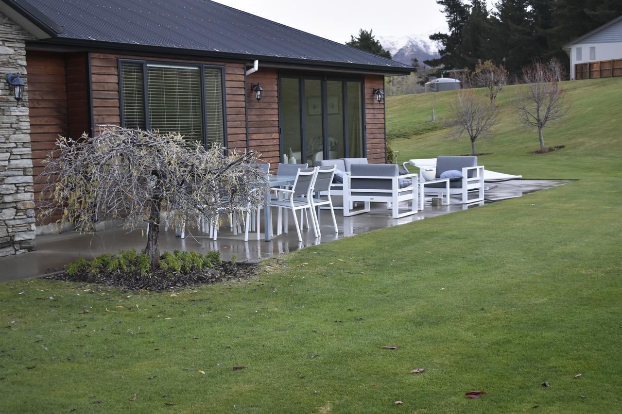 Wanaka Alpine Lodge Exterior photo